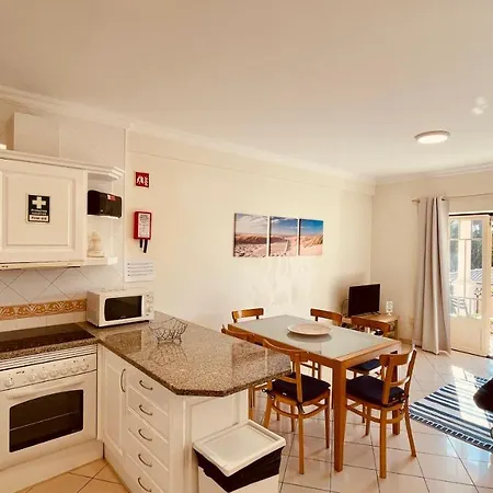 Bicos S By Check-in Portugal アルブフェイラ